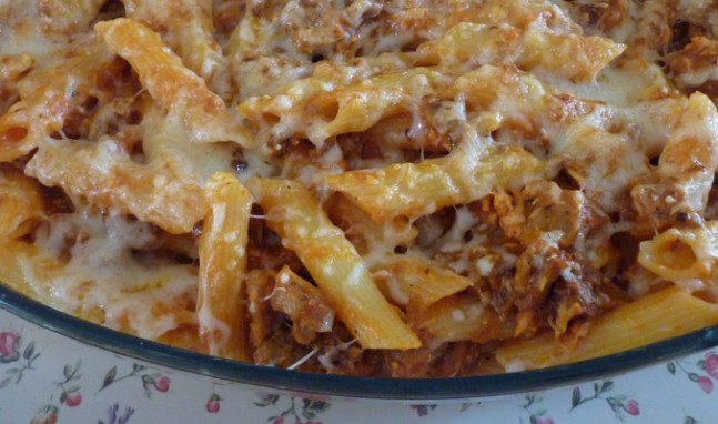 Macarrones con carne rustida